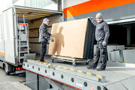 Einladen zur Lieferung von Digitalen Tafeln / Displays bei Wittler